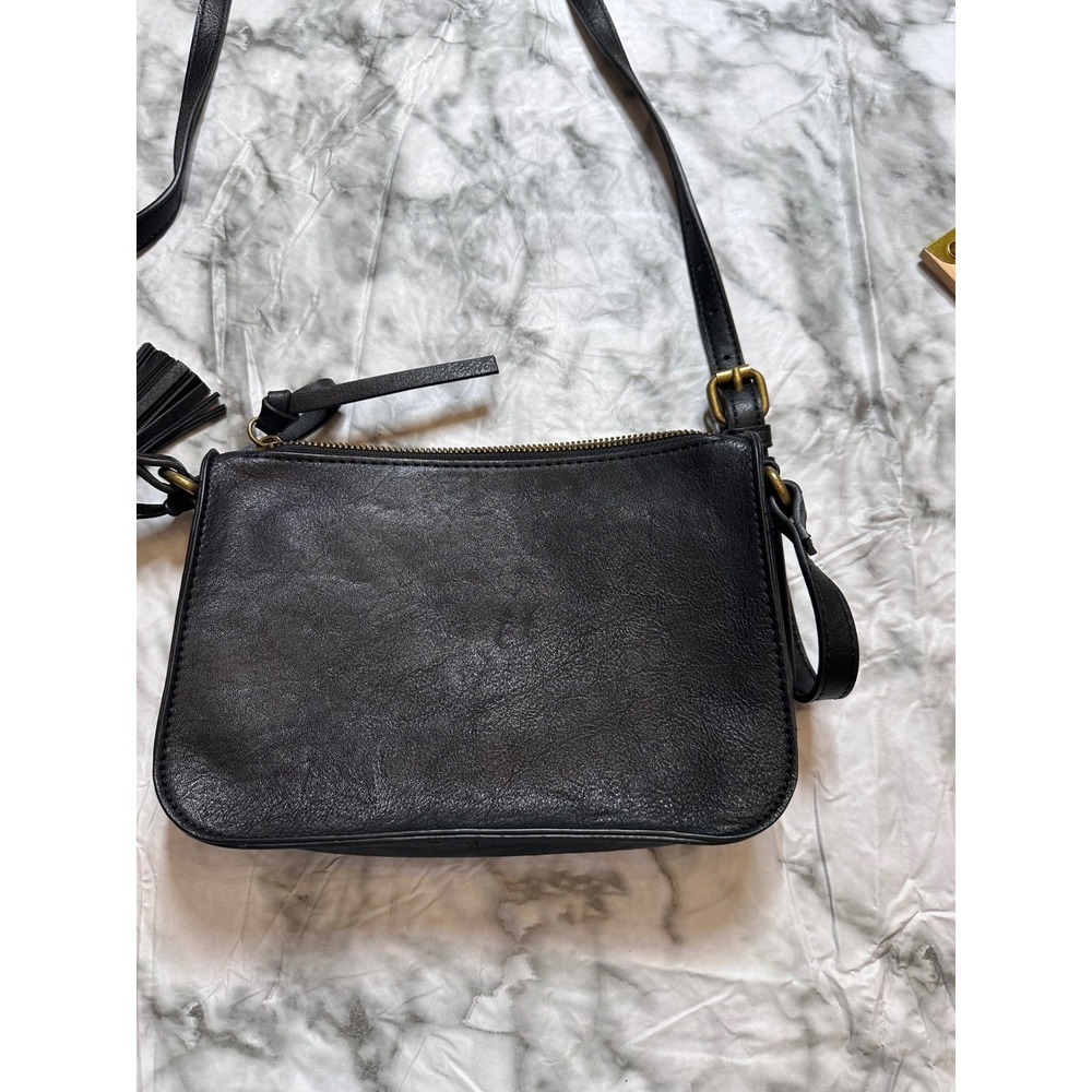 Sonoma Black Pebbled Crossbody Bag Tassel Zipper Brass Hardware Adjustable Strap
